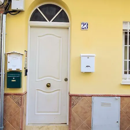 Letmalaga Economy Menita Apartment